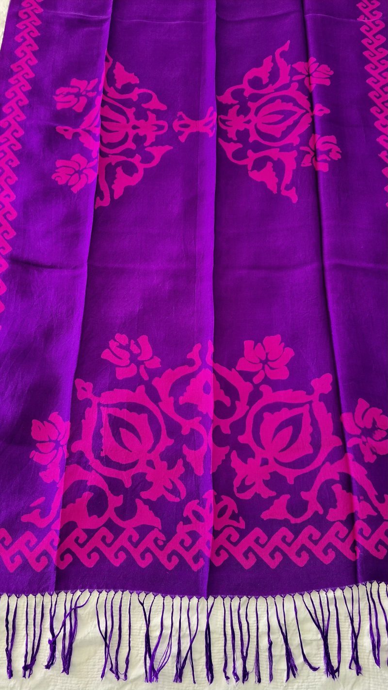 Dark purple Kelagayi scarf with Dark Fuchsia patterns 190cmx65cm - Image 3