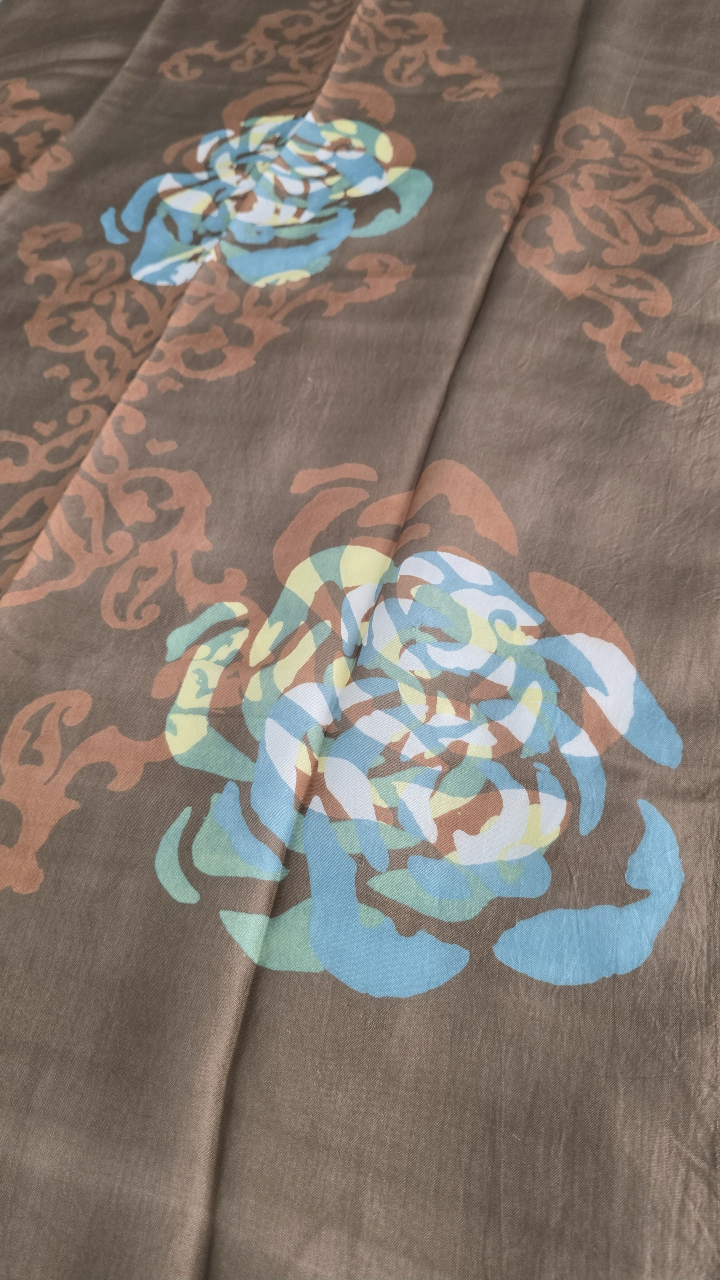 Golden Brown Kelagayi scarf with White, Teal and Yellow Roses 190cmx65cm - Image 3