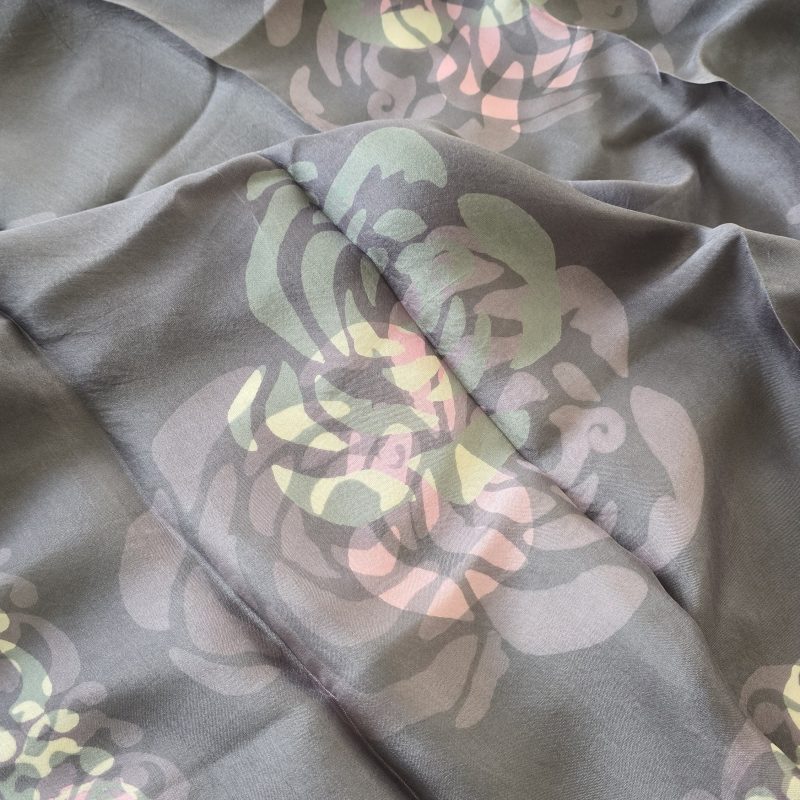 Grey Kelagayi scarf with White and Pink Roses patterns 120cm x 120cm